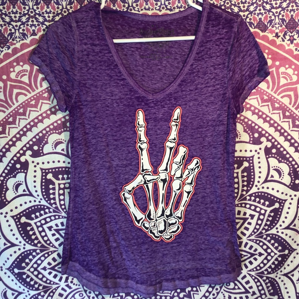 Purple skeleton peace sign t-shirt